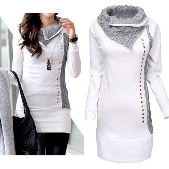 Tops - ❤️White Studded long sleeved shirt❤️